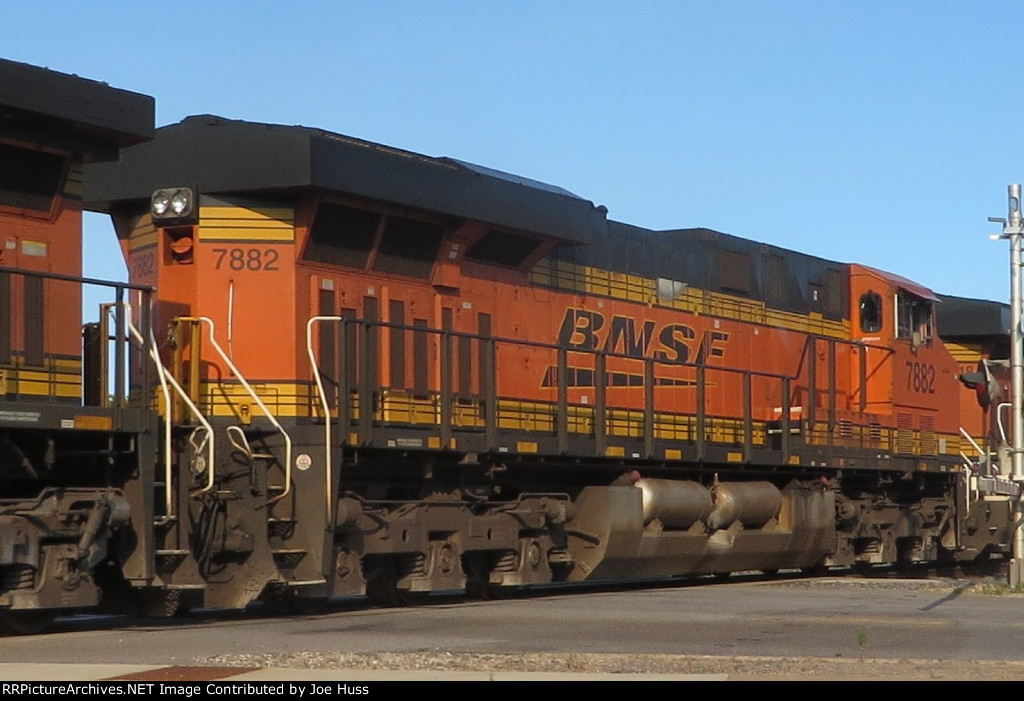 BNSF 7882